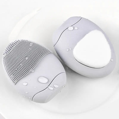 Dual-Sided Gentle Exfoliating Facial Brush
