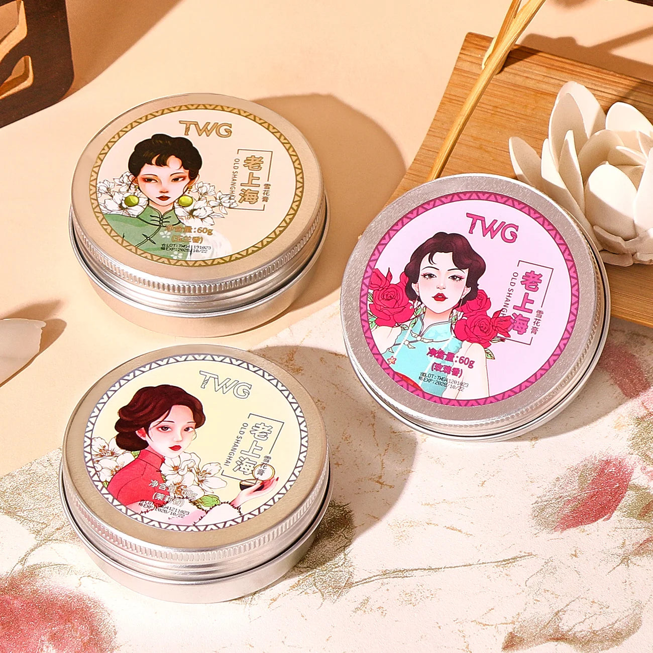 Snow cream, long-lasting moisturizing, refreshing and non greasy, caring for the skin, giving girls the ideal holiday gift BeautyBond