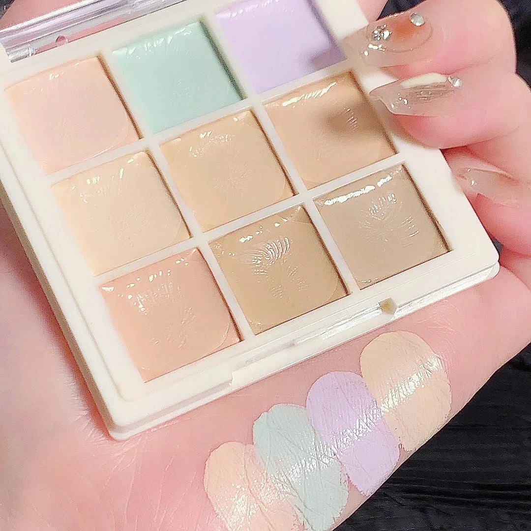 The 9-color concealer for freckles, acne marks, dark circles, and tear troughs brightens the skin tone. The 9-color concealer la BeautyBond